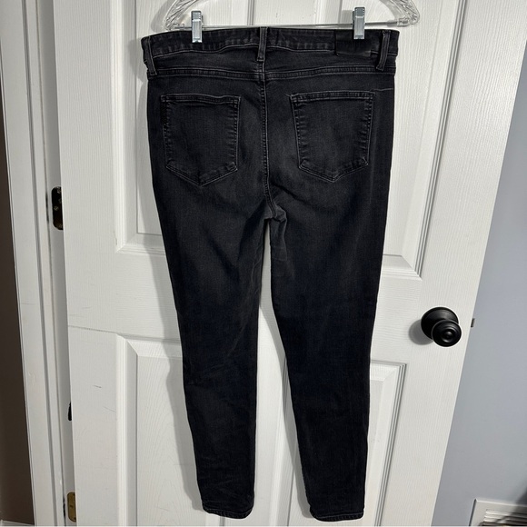 Paige Hoxton Ankle jean in black willow, size 32, skinny, spring - Picture 9 of 13